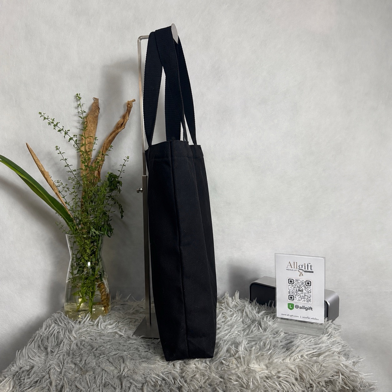 กระเป๋าผ้าแคนวาส Tote Made to Order กระเป๋าผ้าแคนวาส Tote ผลิตตามแบบ พร้อมพิมพ์โลโก้สำหรับแบรนด์และองค์กร