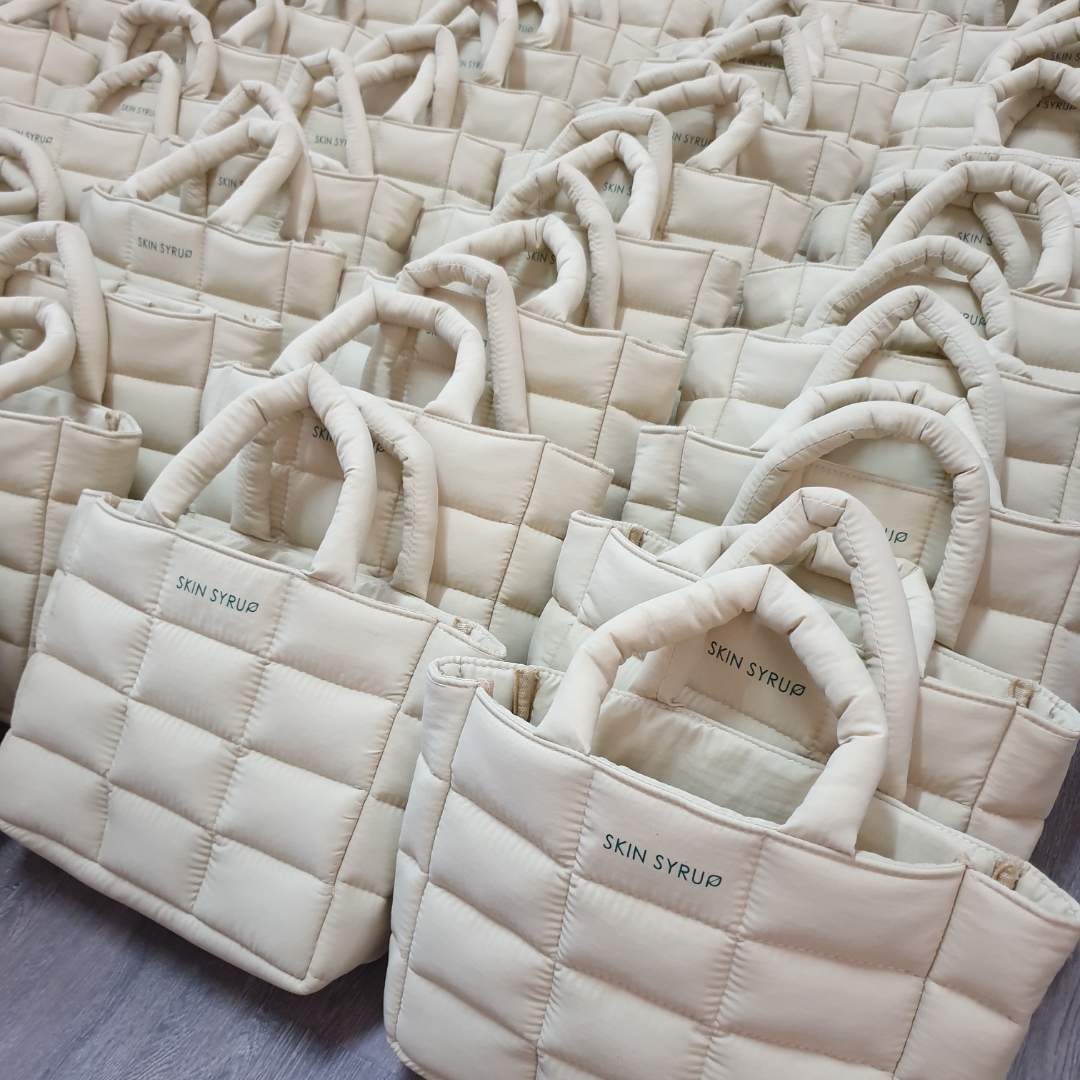 Fluffy_bag_สีครีม_1 – 4